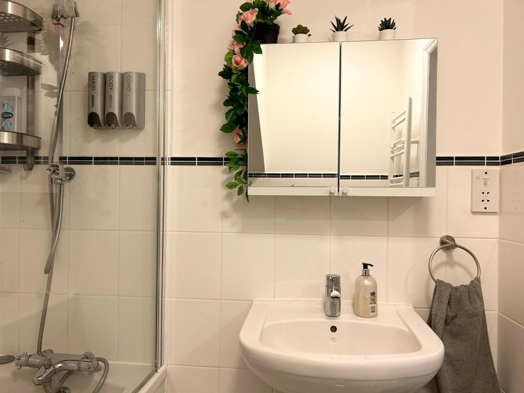 Lovely Serviced Apartment, Free Parking, Oxford Ngoại thất bức ảnh